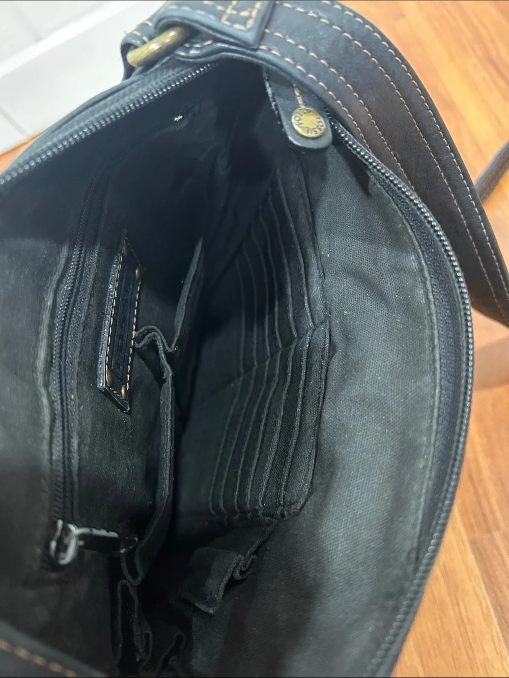 Fossil Black Leather Messenger Crossbody Bag